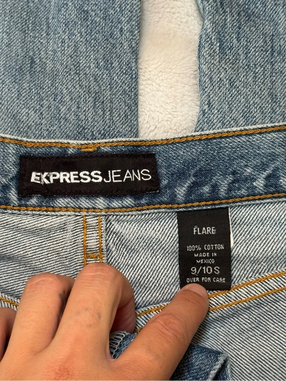 Vintage Express Y2K Low Rise Light Wash Flare Denim Jeans 100% Cotton Size 9/10S